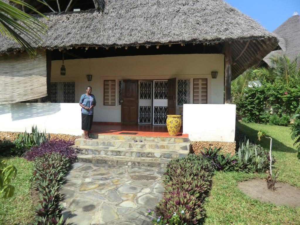 Villa Marula Park Playa de Diani Habitación foto