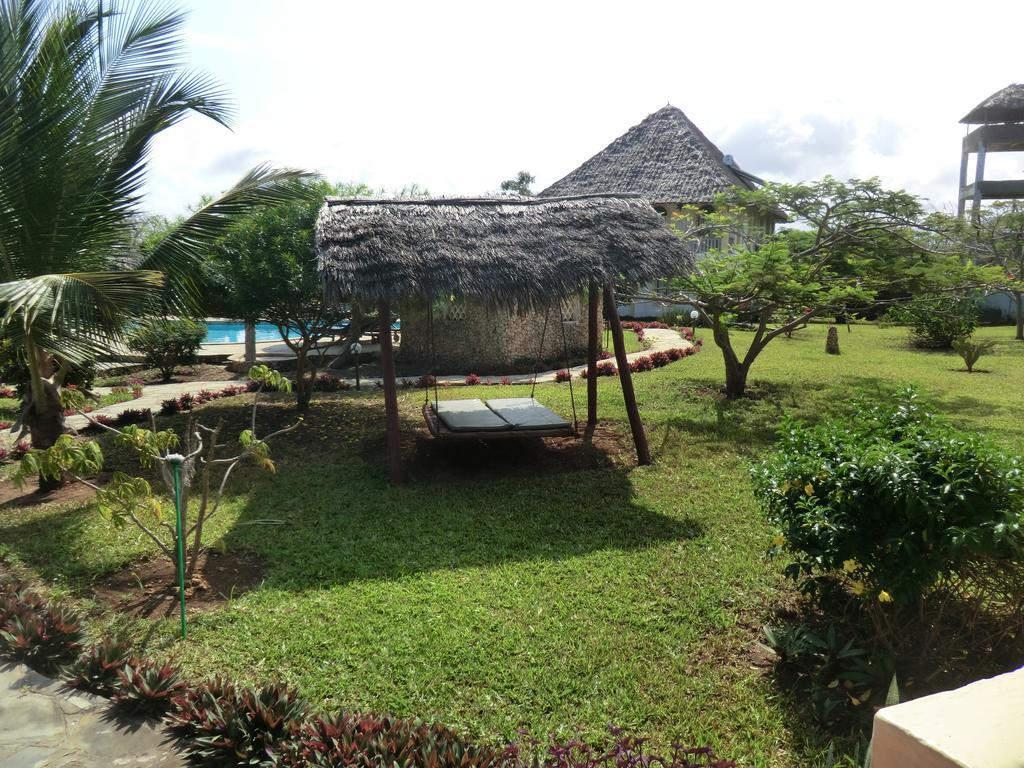 Villa Marula Park Playa de Diani Habitación foto