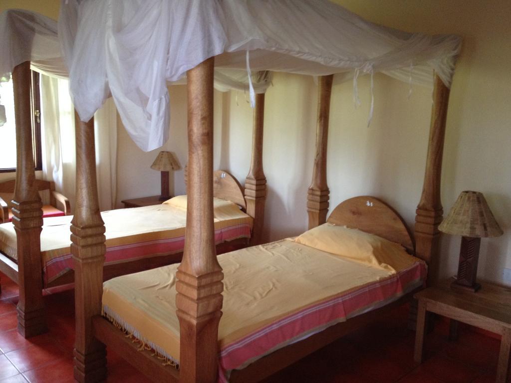 Villa Marula Park Playa de Diani Habitación foto