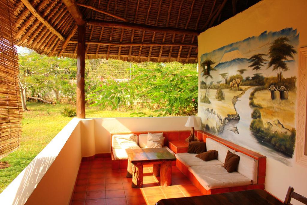 Villa Marula Park Playa de Diani Habitación foto