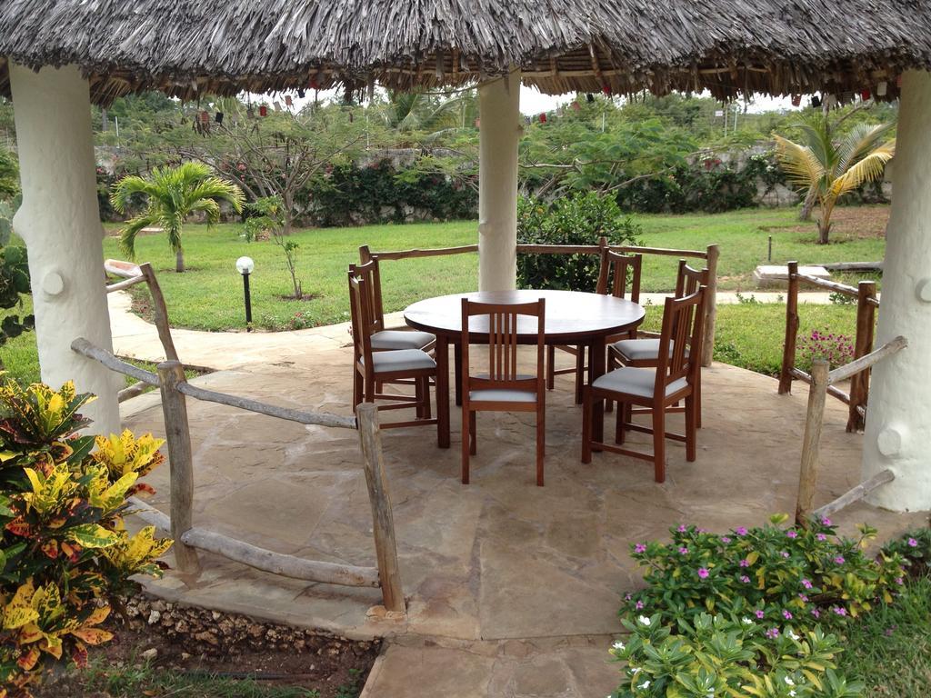 Villa Marula Park Playa de Diani Habitación foto